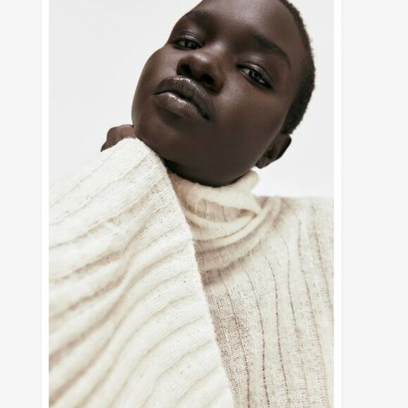 ZARA Semi-Sheer Ribbed Knit Top Size Medium NWT - Picture 4 of 7